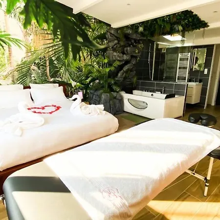 Secret Suite 